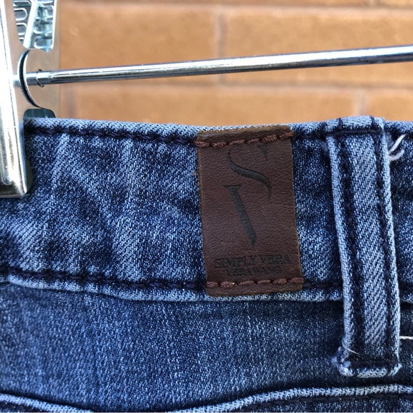 Vera Wang Simply Vera Denim Shorts - Picture 4 of 4